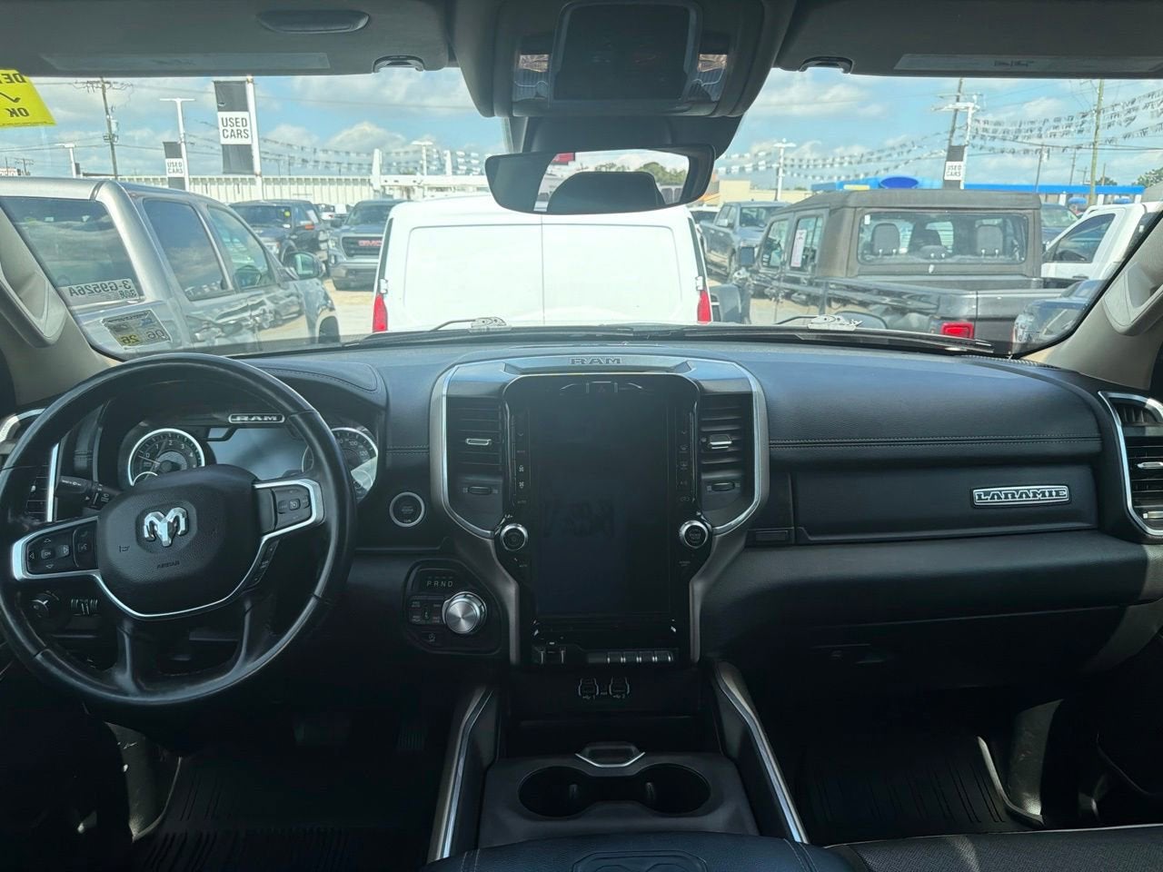 2021 RAM 1500 Laramie Crew Cab 4x4 5'7" Box