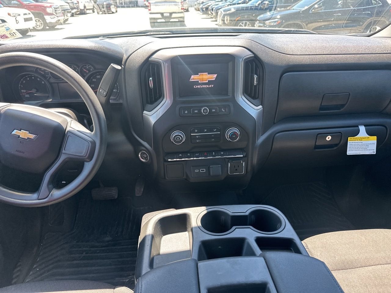 2024 Chevrolet Silverado 1500 Custom