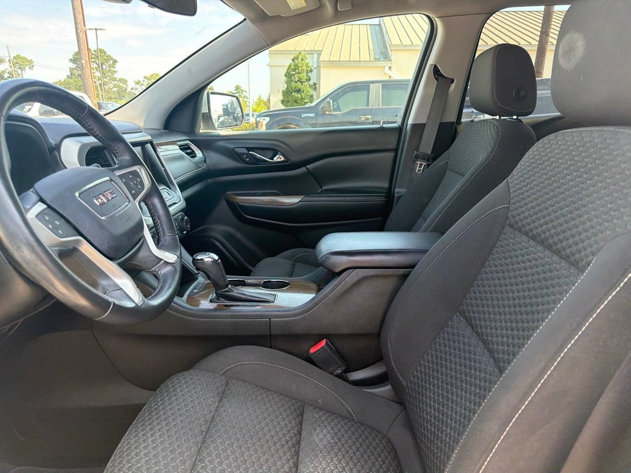 2017 GMC Acadia SLE