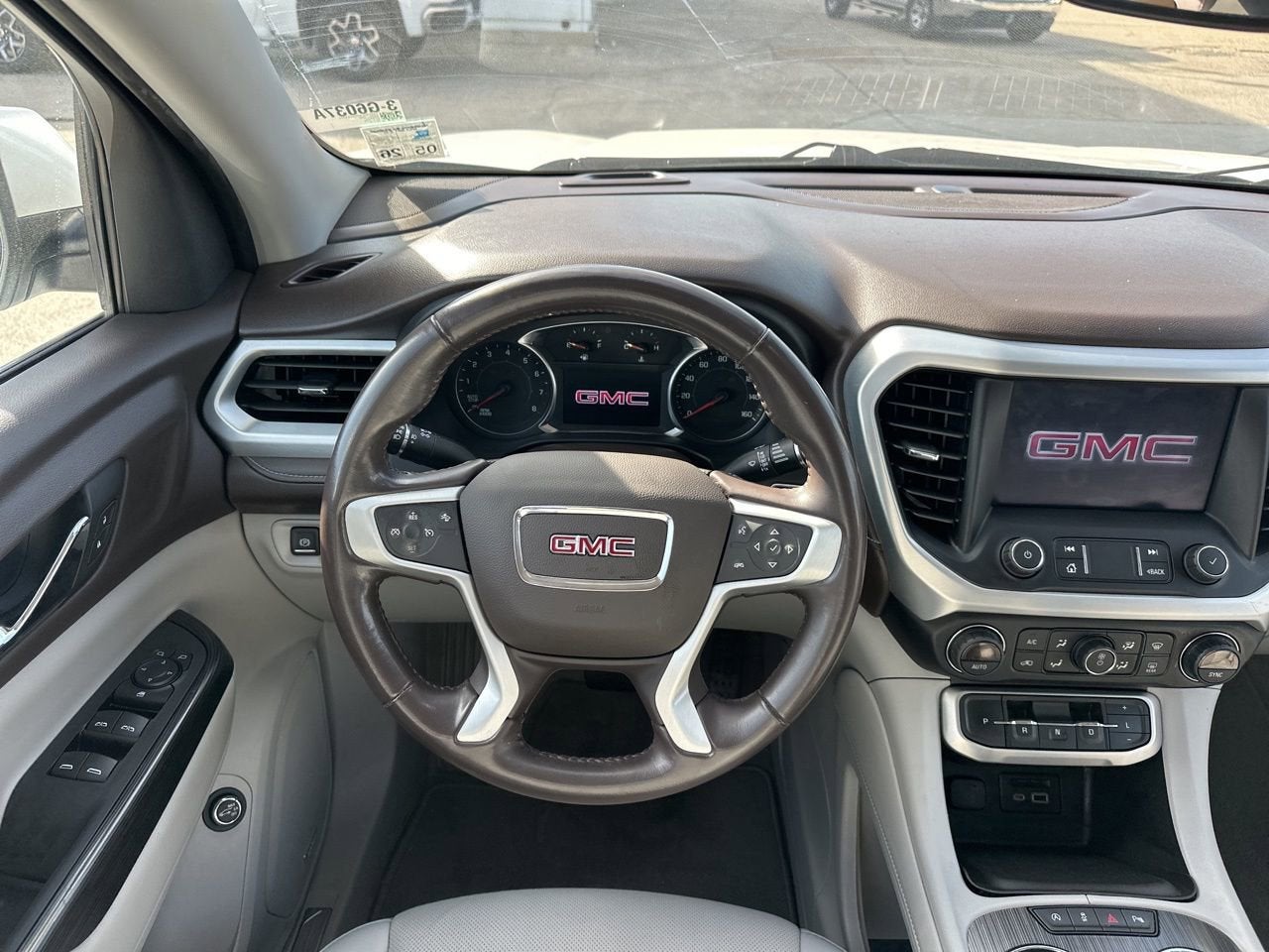 2021 GMC Acadia SLT