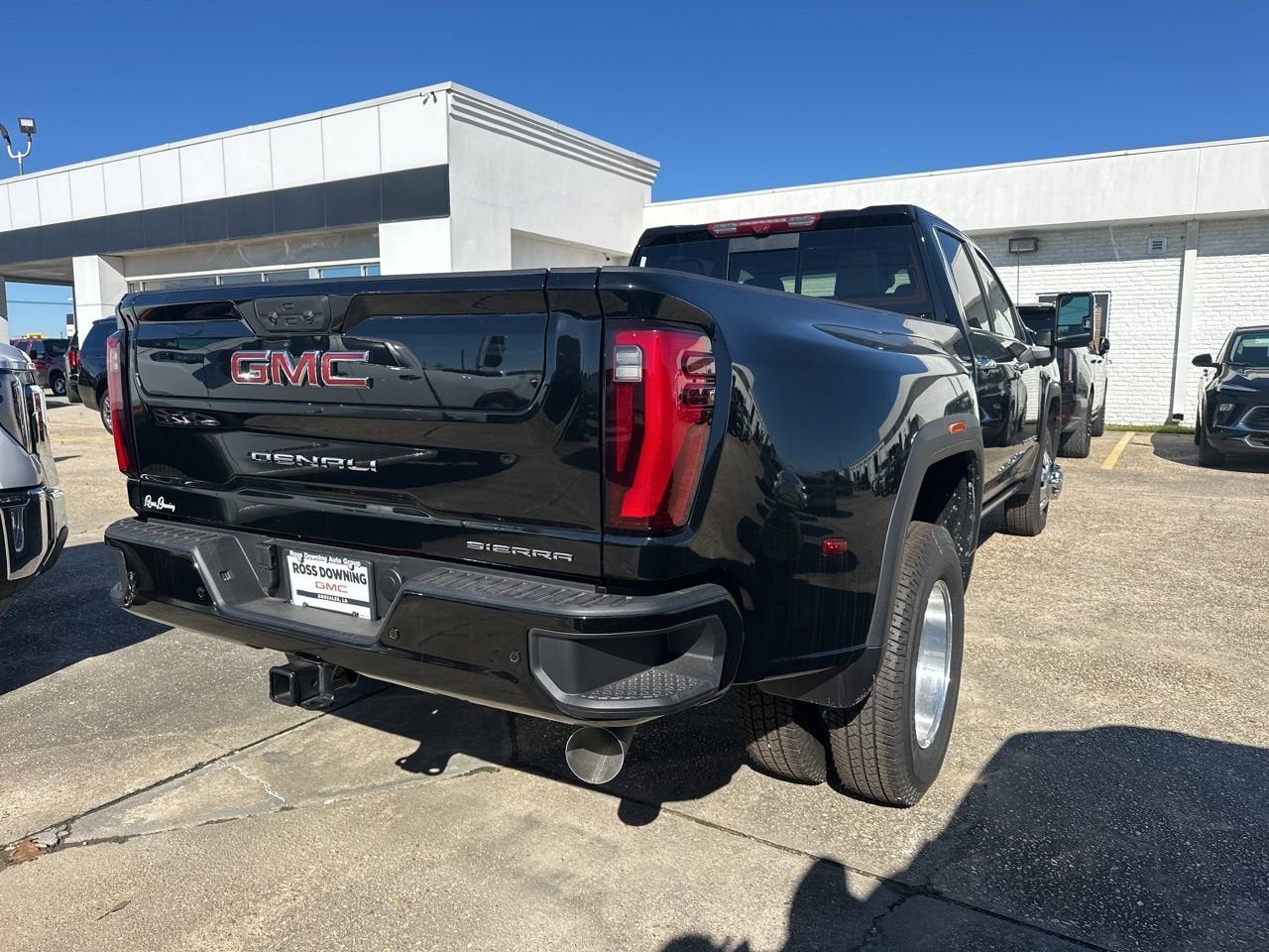 2026 GMC Sierra 3500 HD Denali DRW