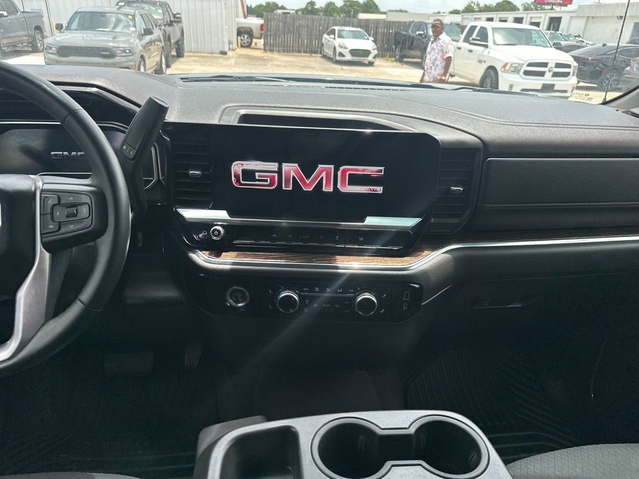 2023 GMC Sierra 1500 SLE