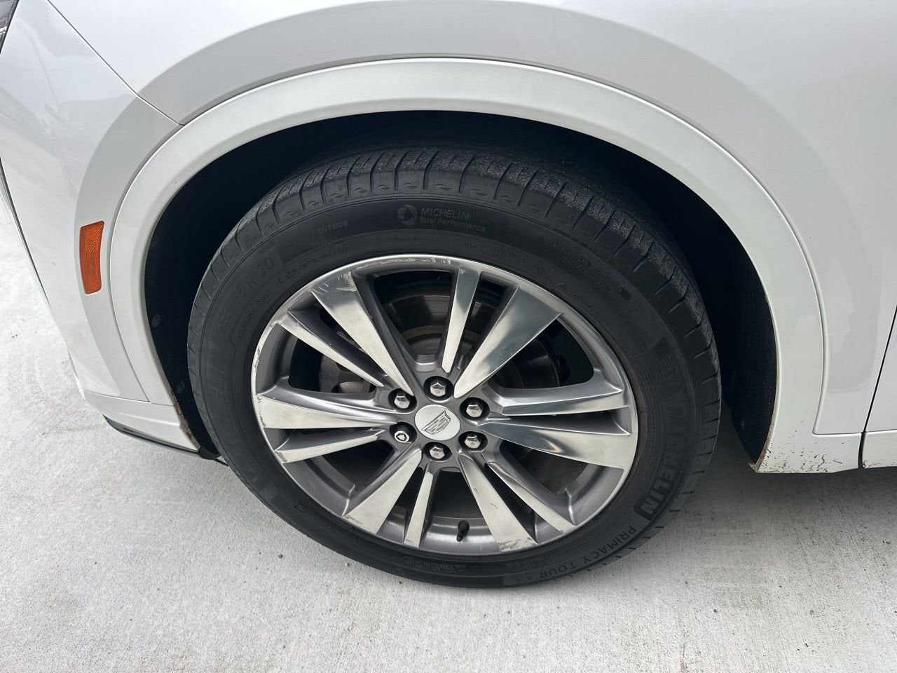 2020 Cadillac XT6 Premium Luxury