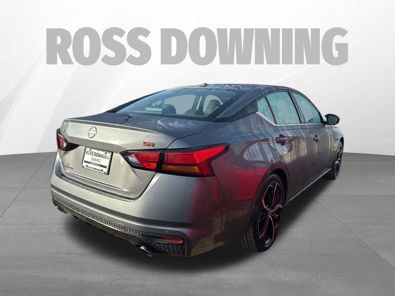 2025 Nissan Altima SR