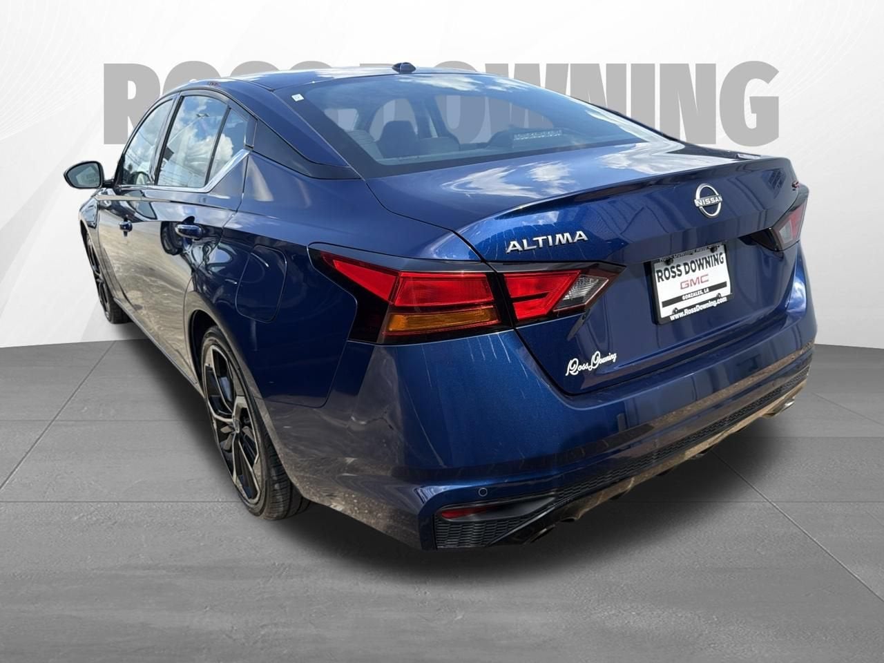 2024 Nissan Altima SR FWD