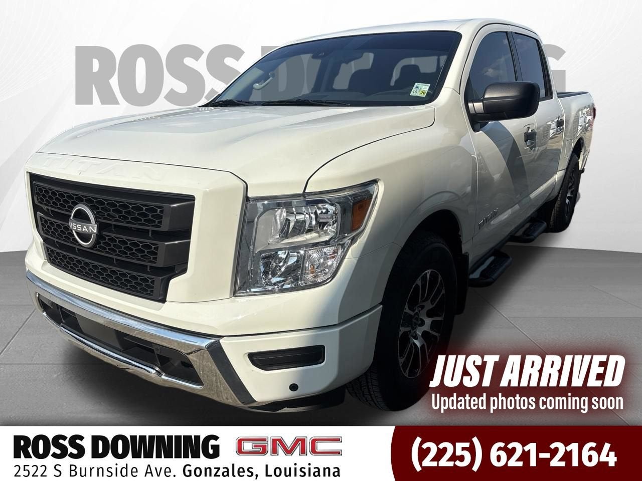 2024 Nissan TITAN Crew Cab SV 4x2