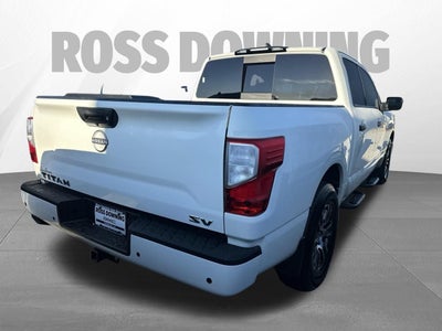 2024 Nissan TITAN Crew Cab SV 4x2