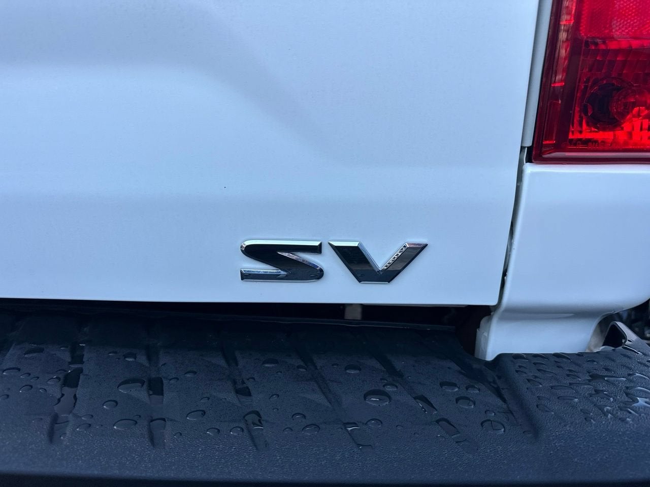 2024 Nissan TITAN Crew Cab SV 4x2