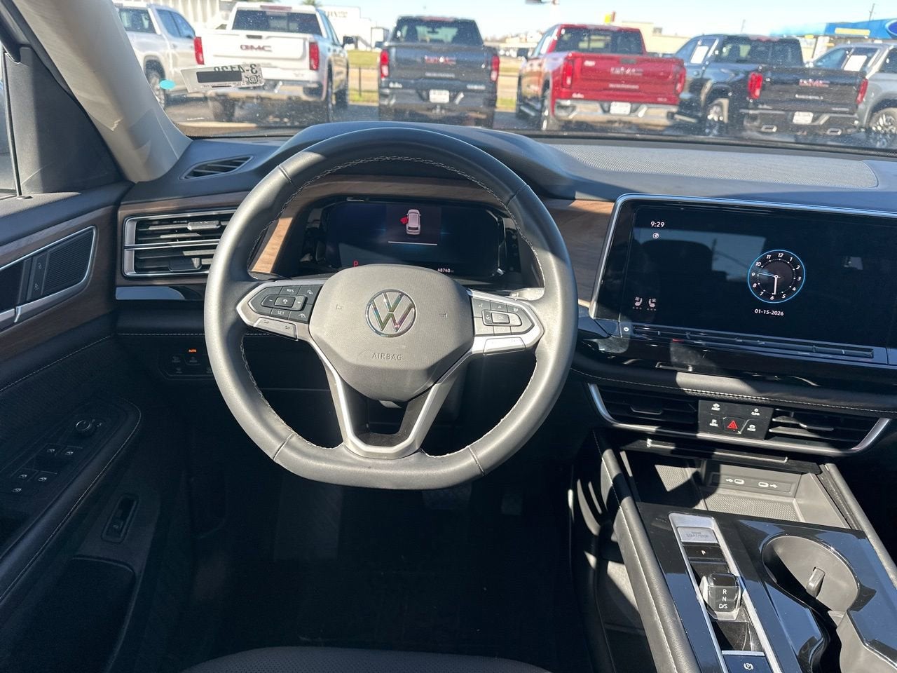 2024 Volkswagen Atlas 2.0T SE w/Technology