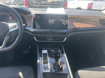 2025 Volkswagen Atlas 2.0T SE w/Technology