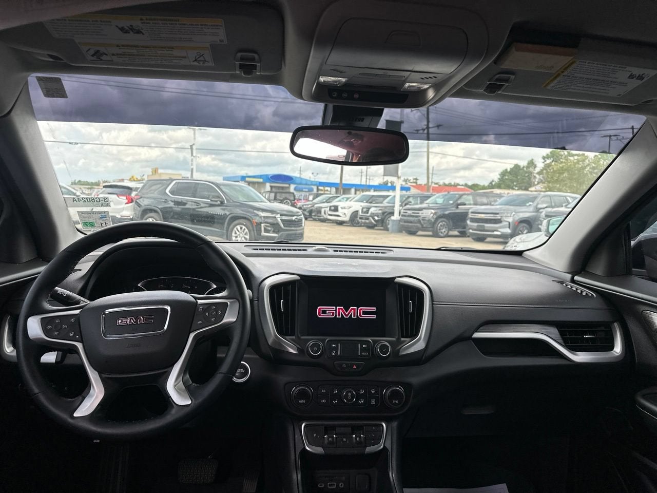 2024 GMC Terrain SLT