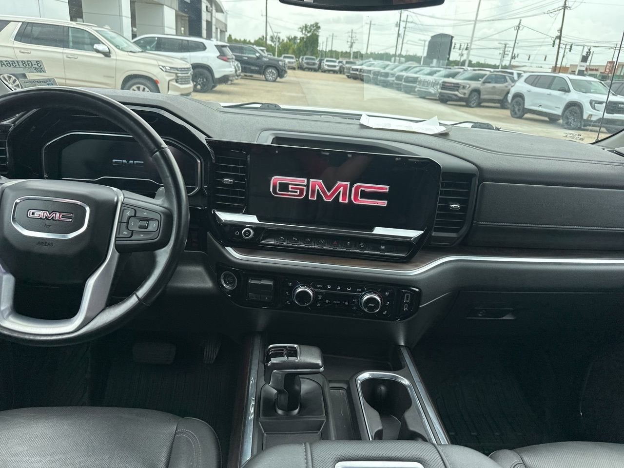 2022 GMC Sierra 1500 SLT