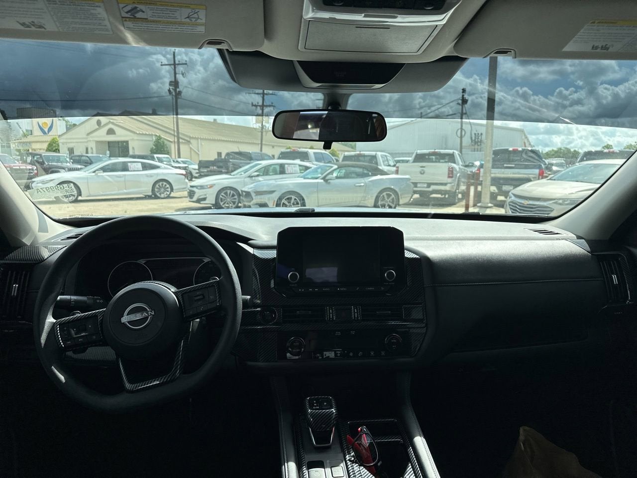 2025 Nissan Pathfinder S FWD