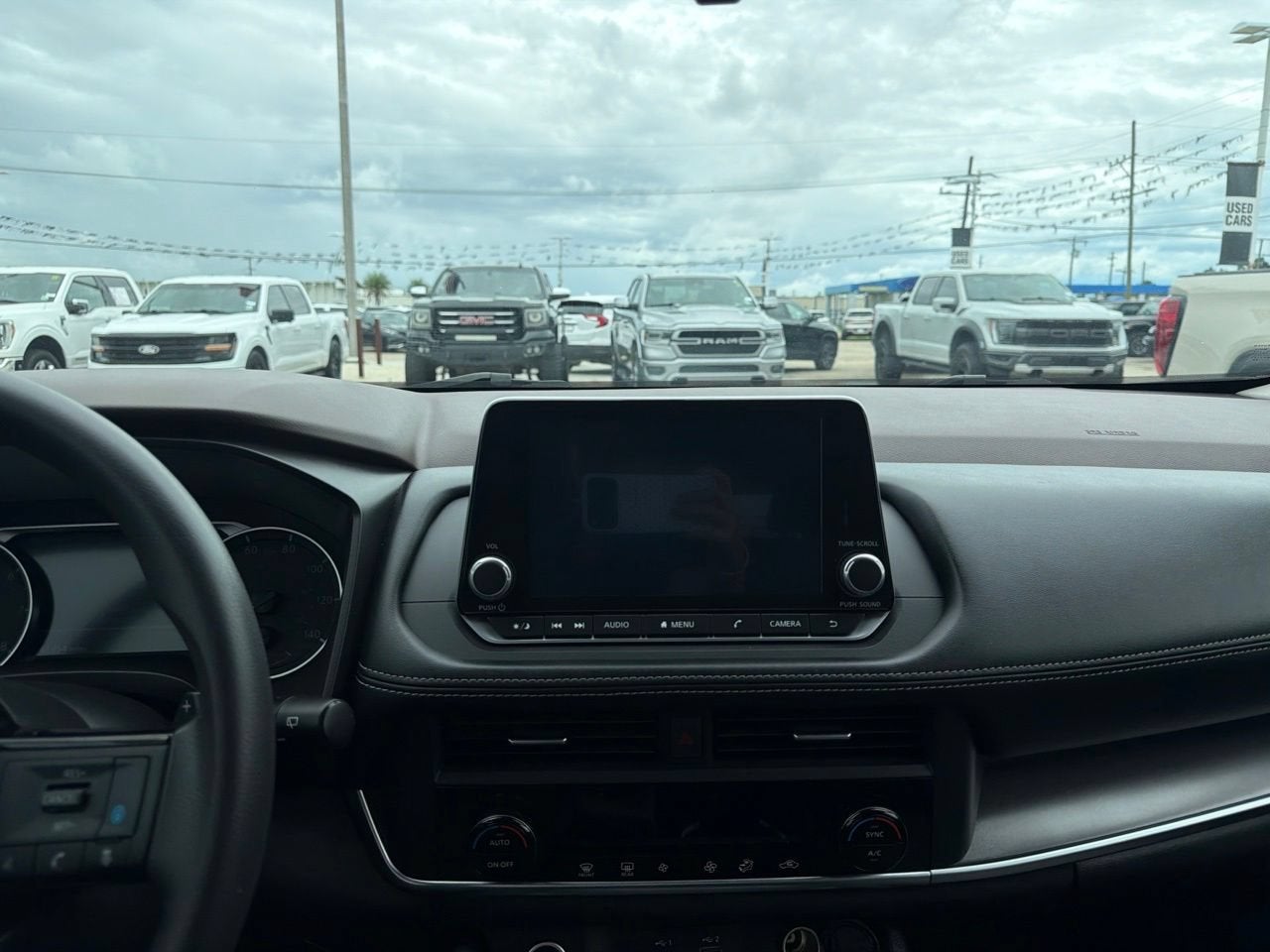 2023 Nissan Rogue SV FWD
