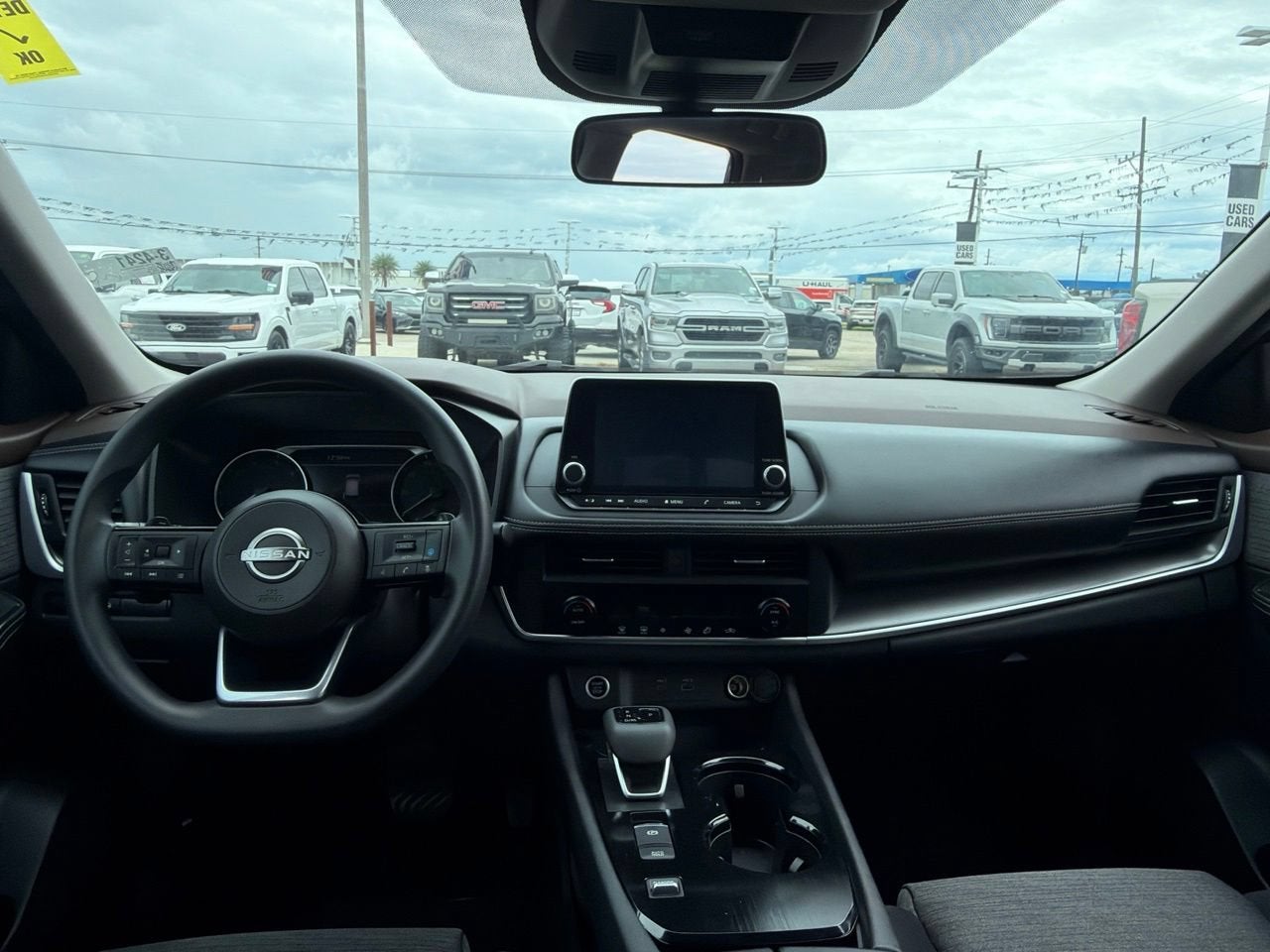 2023 Nissan Rogue SV FWD