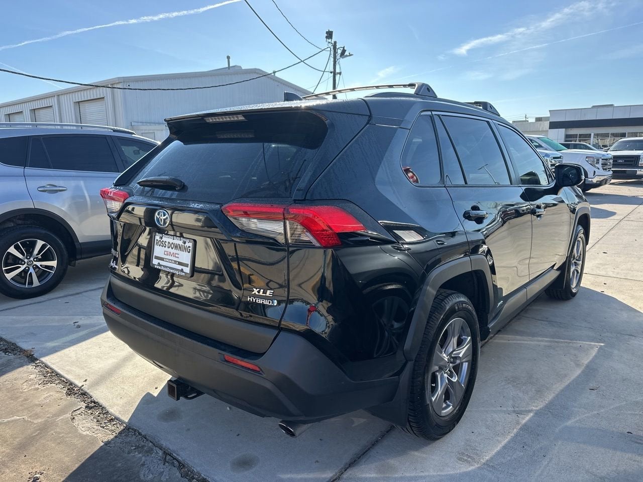 2022 Toyota RAV4 Hybrid XLE